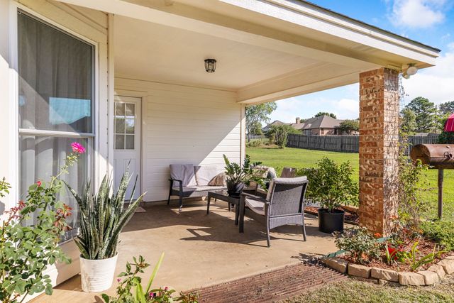 2609 Castle Road, Burleson, TX 76028