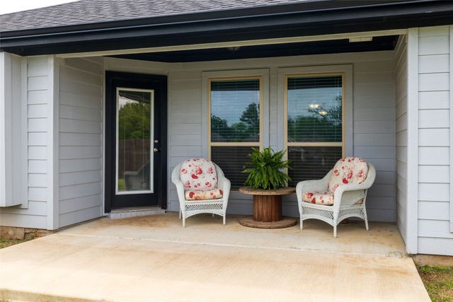 500 Adams Court, Weatherford, TX 76085