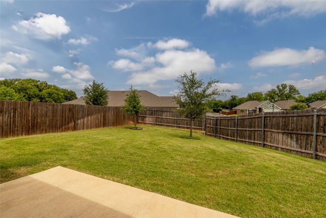 500 Adams Court, Weatherford, TX 76085