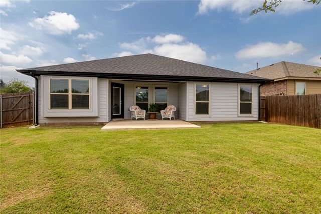 500 Adams Court, Weatherford, TX 76085