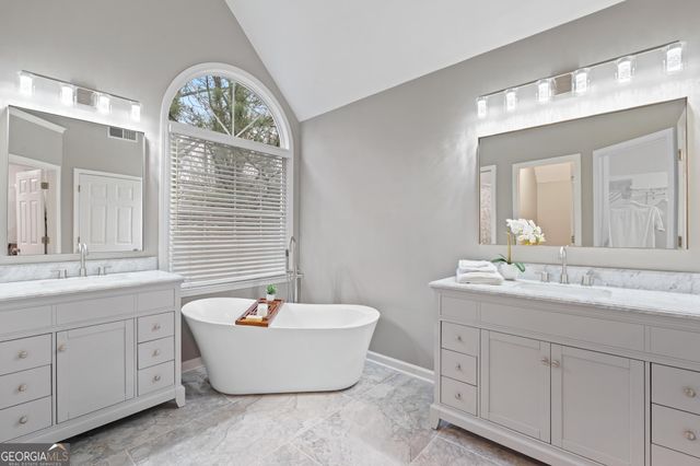 833 Southern Shore Drive, Peachtree City, GA 30269