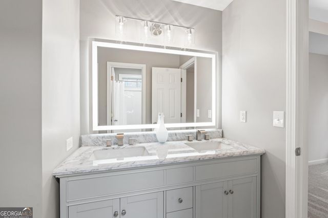 833 Southern Shore Drive, Peachtree City, GA 30269