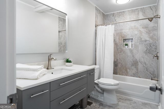 833 Southern Shore Drive, Peachtree City, GA 30269