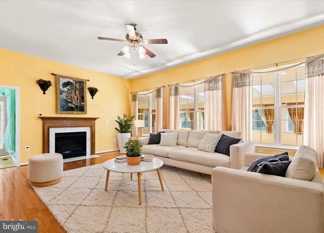 335 SUMMITWOOD DR, Huntingtown, MD 20639