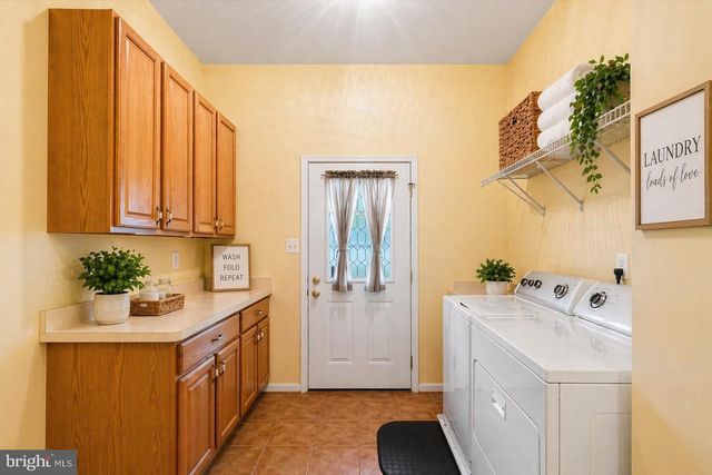 335 SUMMITWOOD DR, Huntingtown, MD 20639