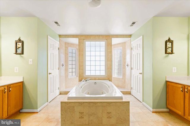 335 SUMMITWOOD DR, Huntingtown, MD 20639