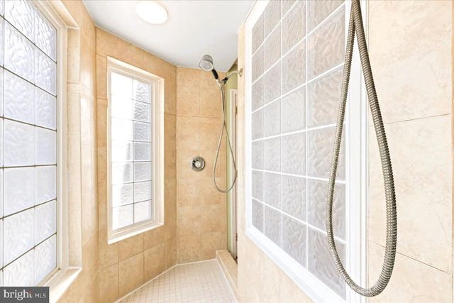 335 SUMMITWOOD DR, Huntingtown, MD 20639