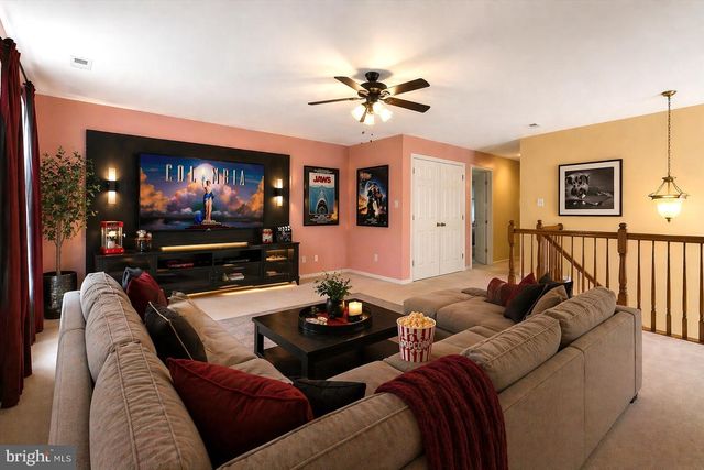 335 SUMMITWOOD DR, Huntingtown, MD 20639