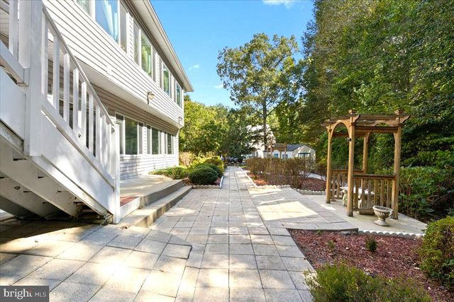 335 SUMMITWOOD DR, Huntingtown, MD 20639