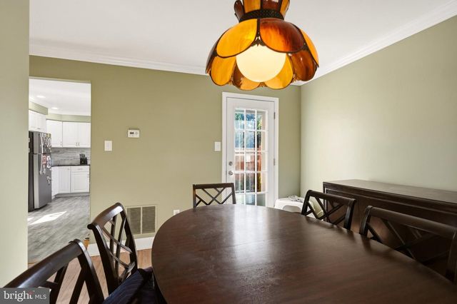 2016 HARBOUR DR E, Palmyra, NJ 08065