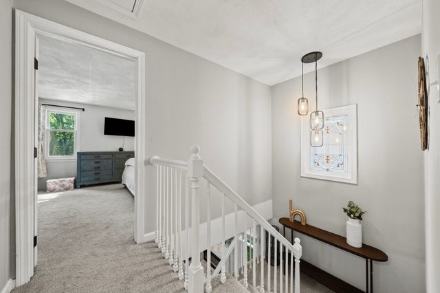 278 Wellman Ave 278, Chelmsford, MA 01863