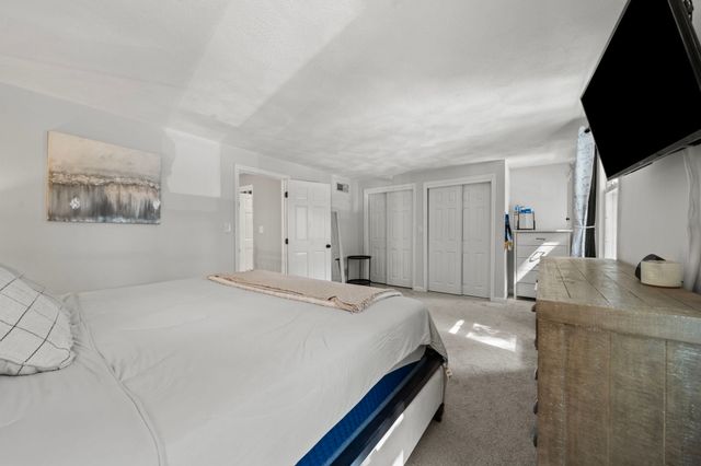 278 Wellman Ave 278, Chelmsford, MA 01863