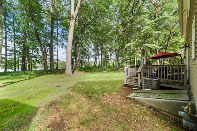278 Wellman Ave 278, Chelmsford, MA 01863