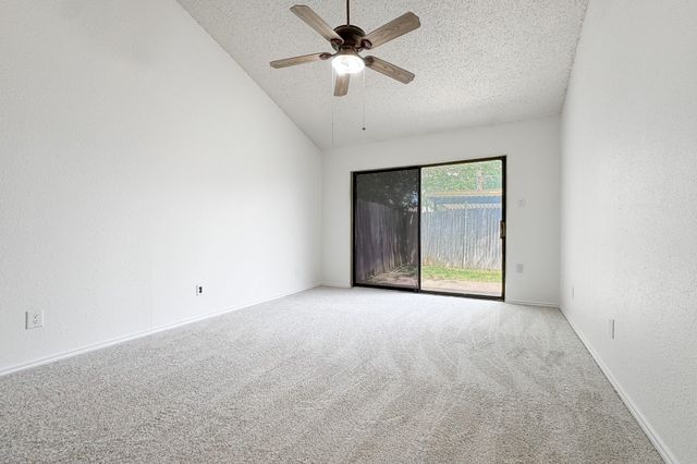 5925 Timbercrest Drive, Arlington, TX 76017