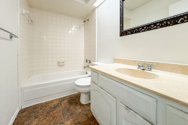 5925 Timbercrest Drive, Arlington, TX 76017