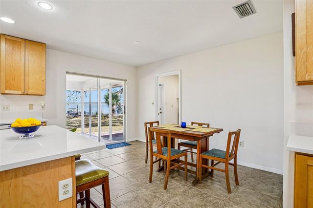 37048 COUNTY ROAD 452, Grand Island, FL 32735