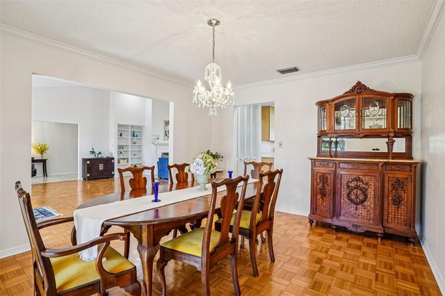 37048 COUNTY ROAD 452, Grand Island, FL 32735