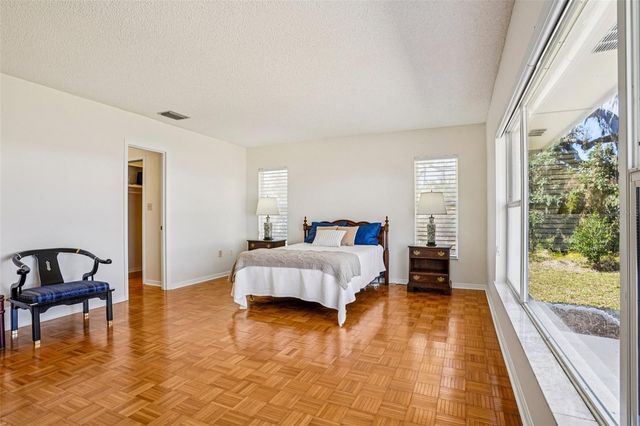 37048 COUNTY ROAD 452, Grand Island, FL 32735