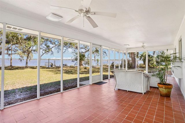 37048 COUNTY ROAD 452, Grand Island, FL 32735