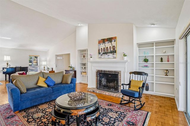 37048 COUNTY ROAD 452, Grand Island, FL 32735