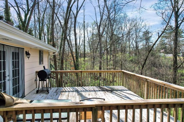 1017 N Sanctuary Road, Chattanooga, TN 37421