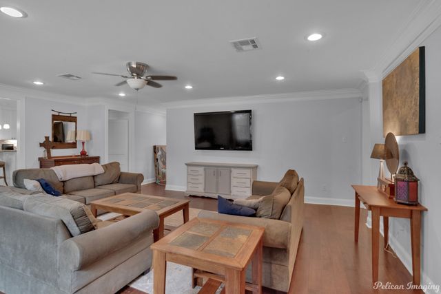 4719 Gilbert Drive, Shreveport, LA 71106