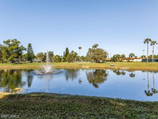4309 27th CT SW 202, Naples, FL 34116