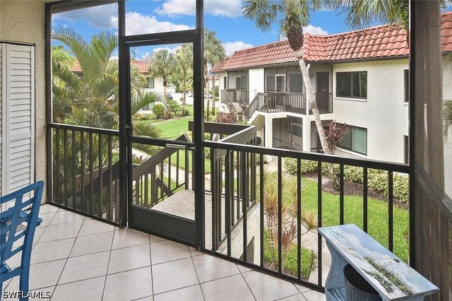 4309 27th CT SW 202, Naples, FL 34116