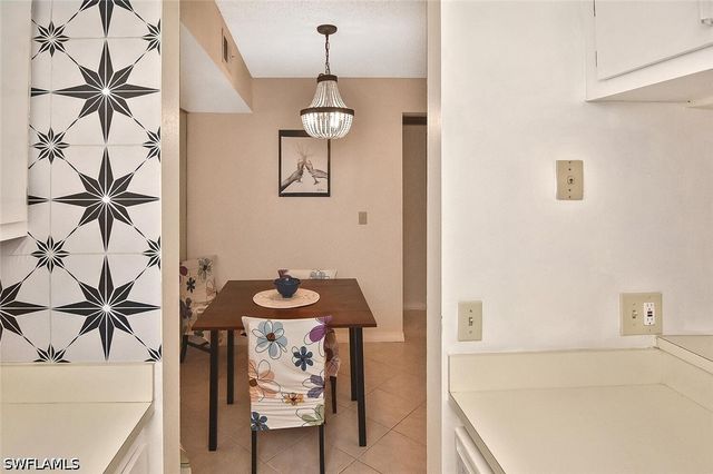 4309 27th CT SW 202, Naples, FL 34116