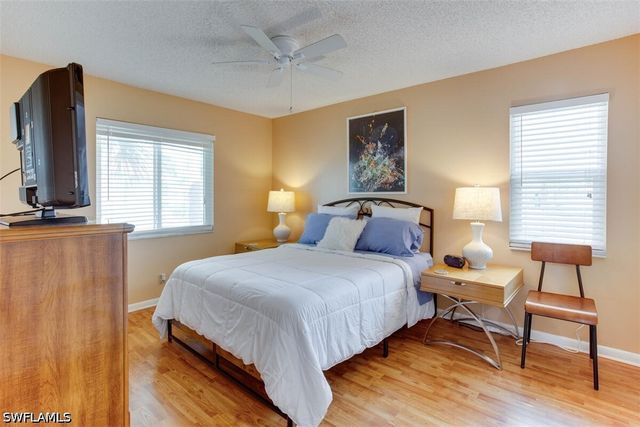 4309 27th CT SW 202, Naples, FL 34116
