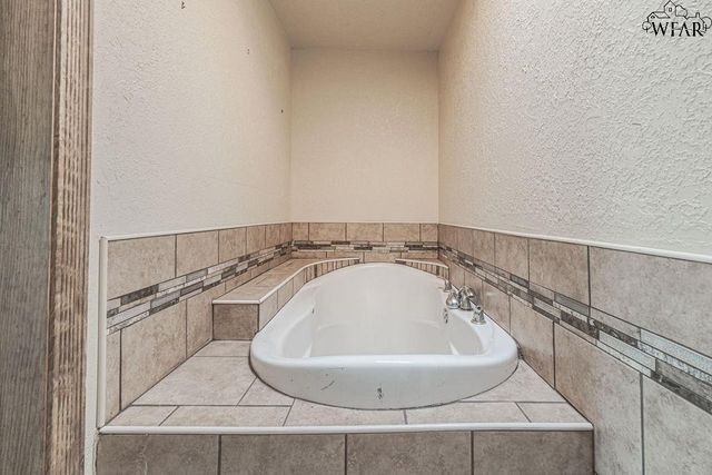 1928 PAWHUSKA DRIVE, Wichita Falls, TX 76309