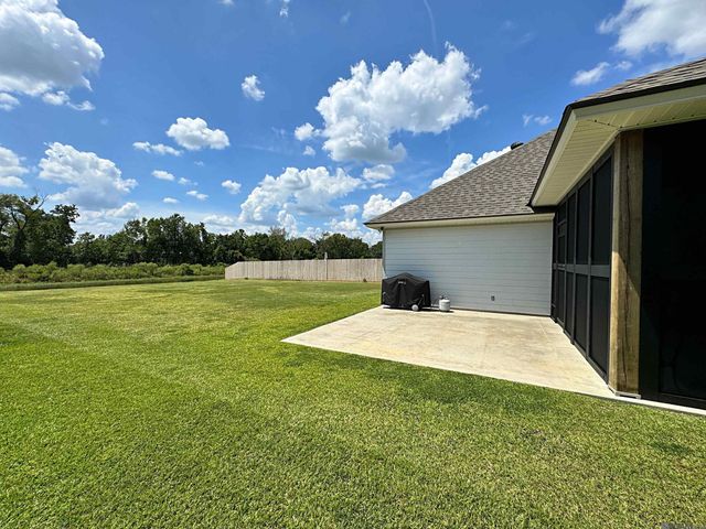 10445 Highland Lakes, Denham Springs, LA 70726