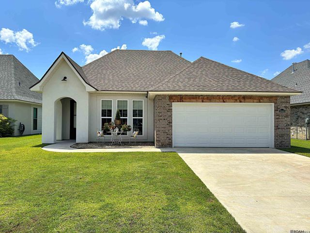 10445 Highland Lakes, Denham Springs, LA 70726