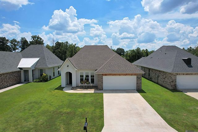 10445 Highland Lakes, Denham Springs, LA 70726