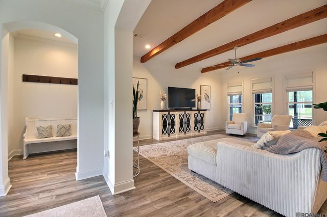 10445 Highland Lakes, Denham Springs, LA 70726