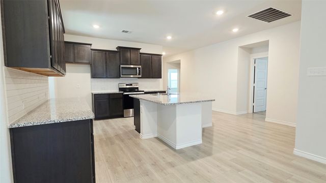 266 Canyon Crest Way, Royse City, TX 75189