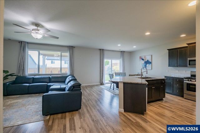 2850 Nautilus Av NW, Salem, OR 97304