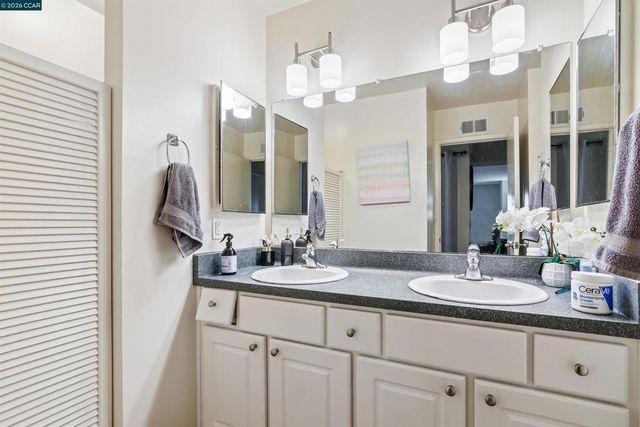 238 Camelback Rd, Pleasant Hill, CA 94523