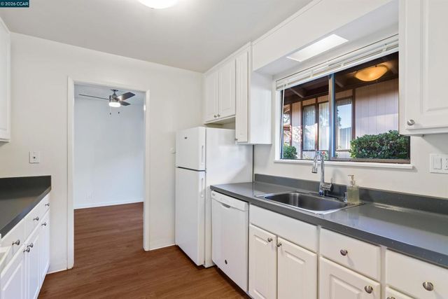 238 Camelback Rd, Pleasant Hill, CA 94523