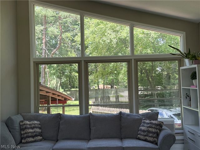 99 Lucy Lane, Northfield, OH 44067