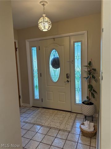 99 Lucy Lane, Northfield, OH 44067