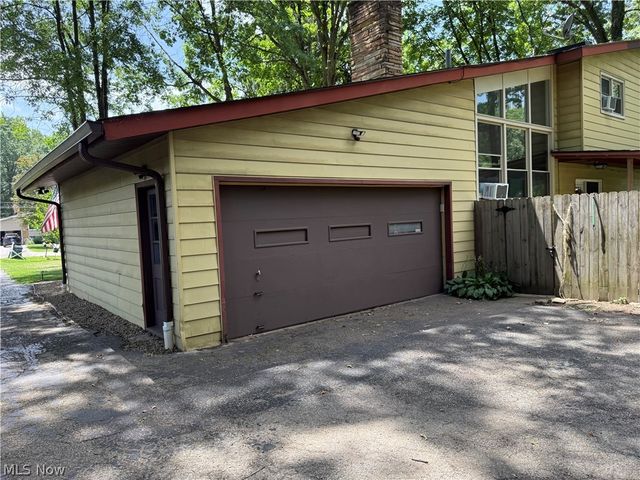 99 Lucy Lane, Northfield, OH 44067