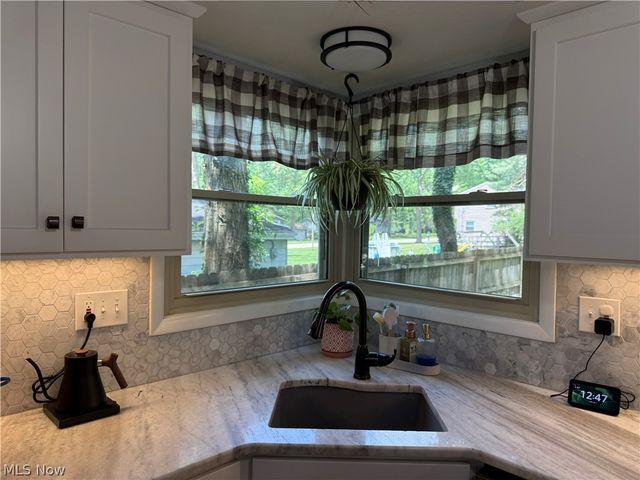 99 Lucy Lane, Northfield, OH 44067