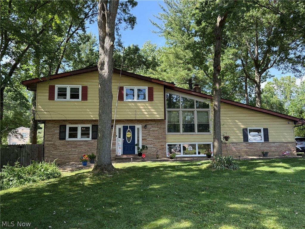 99 Lucy Lane, Northfield, OH 44067
