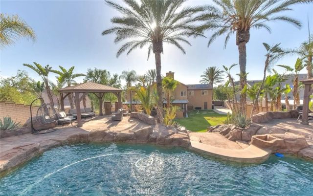 2383 Pacer, Norco, CA 92860