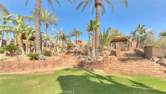 2383 Pacer, Norco, CA 92860