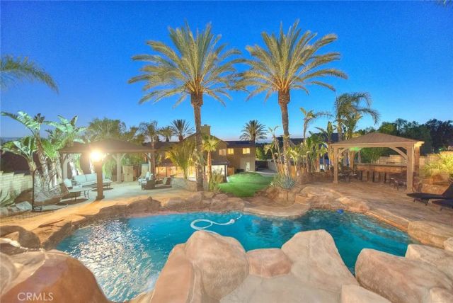 2383 Pacer, Norco, CA 92860