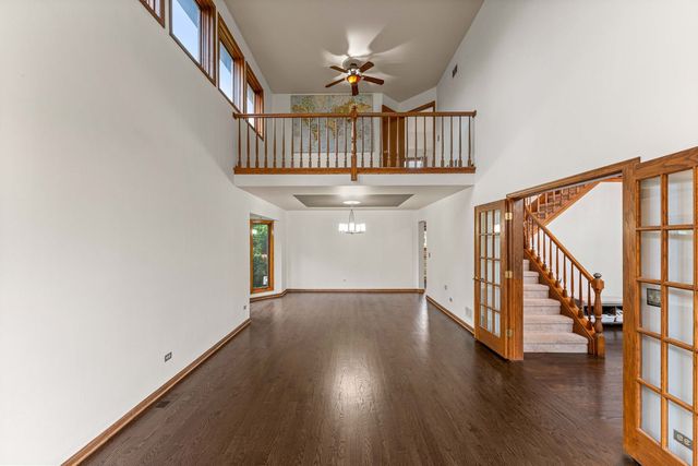 2 Rutgers Court, Hawthorn Woods, IL 60047
