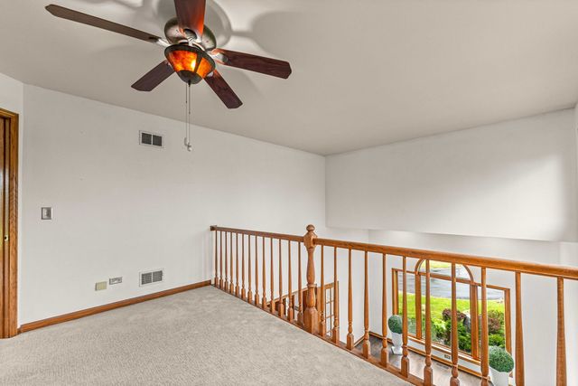 2 Rutgers Court, Hawthorn Woods, IL 60047