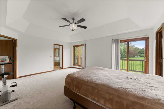 2 Rutgers Court, Hawthorn Woods, IL 60047